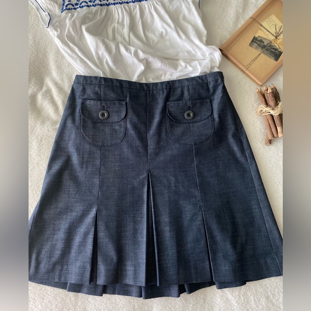 Loft Ann Taylor pleated skirt size 4P